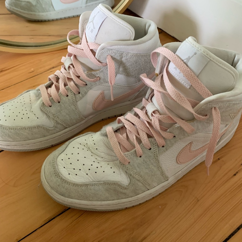 Women's Nike Jordan’s Pink and White Sneakers